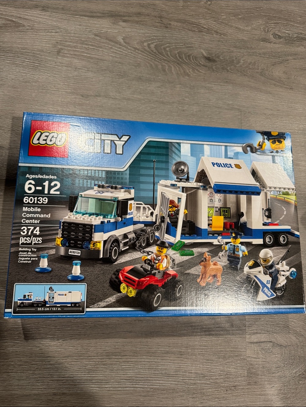 LEGO City Mobile Command Center 60139
